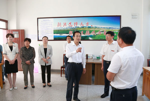 县领导开展教师节慰问活动_宿州市人民政府
