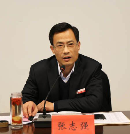 县委书记张志强主持召开县委常委扩大碰头会