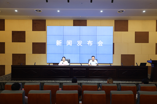 2022年度市本级预算执行和其他财政收支审计情况新闻发布会