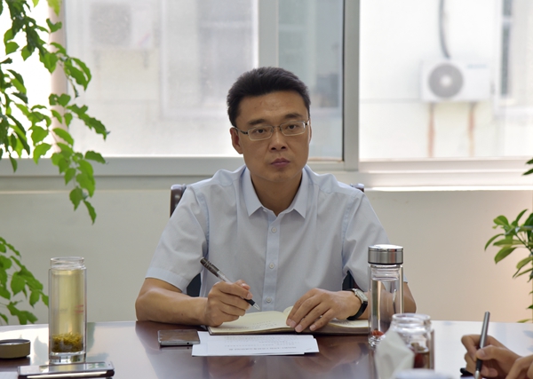 砀山县党委系统加强扶贫工作会议召开