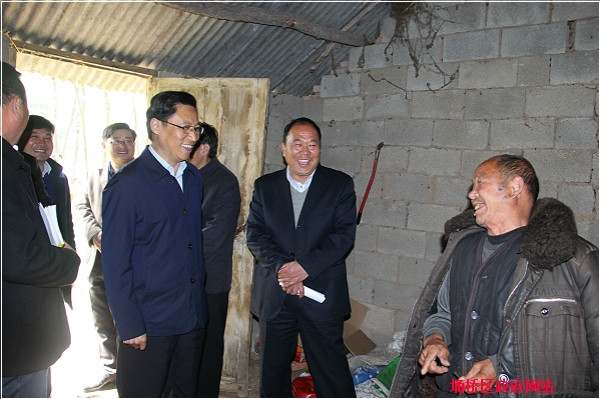 张建军到灰古镇和桃沟乡调研扶贫工作_宿州市人民政府