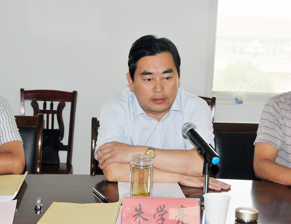 砀山县委书记朱学亮参加官庄镇党政领导班子专题民主生活会