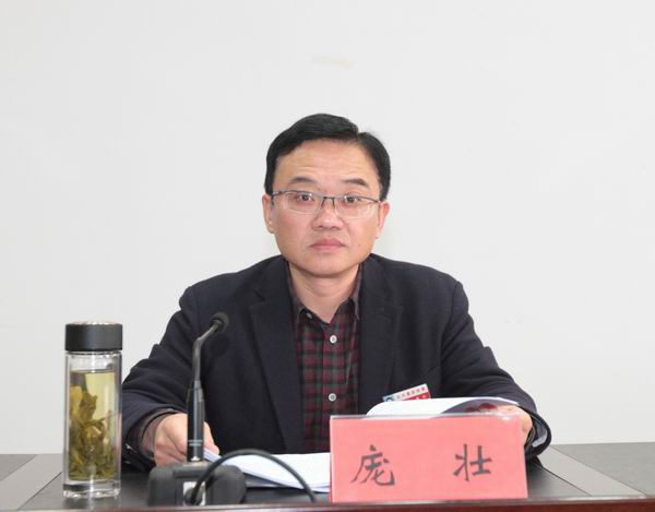 庞壮指出,泗县社会组织健康快速发展对于引领社会组织正确发展方向