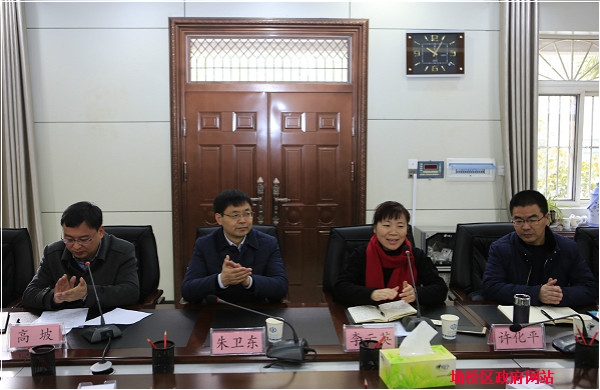 埇桥区人民政府举办南通三华与宿州衣唯尔时装生产项目签约仪式