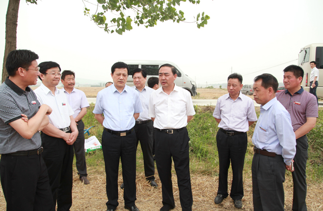 省农委领导率队来我县调研三夏和扶贫工作_宿州市人民政府