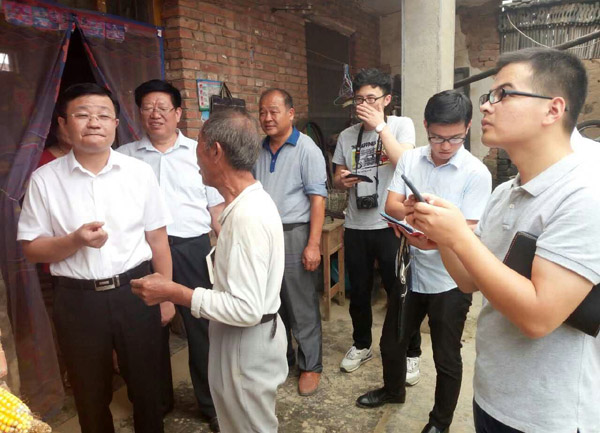 王法立到大庄镇黑塔镇调研扶贫和农村三大革命工作