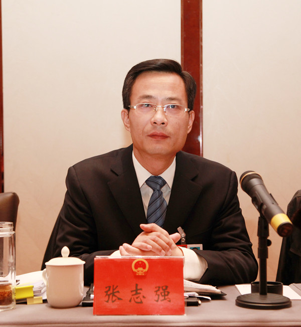 县委书记张志强在参加市四届人大五次会议泗县代表团审议时强调自觉